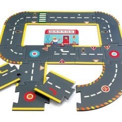 Alternative view of Giant puzzle - City Circuit