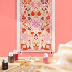 Alternative view of Atelier Studio 11 - Silk Painting Flowers