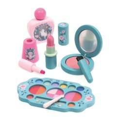 Alternative view of Kendra makeup set
